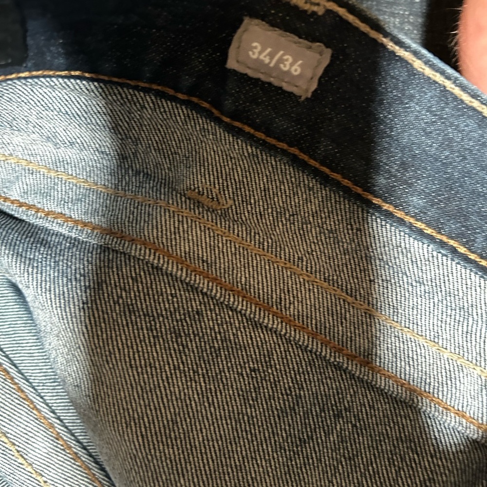 Cinch, artiat, and wrangler jeans majority are brand new some are used